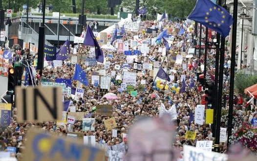 Brexit - Tízezrek tüntettek Londonban a Brexit ellen